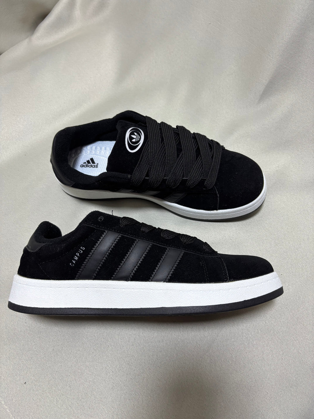 Adidas campus