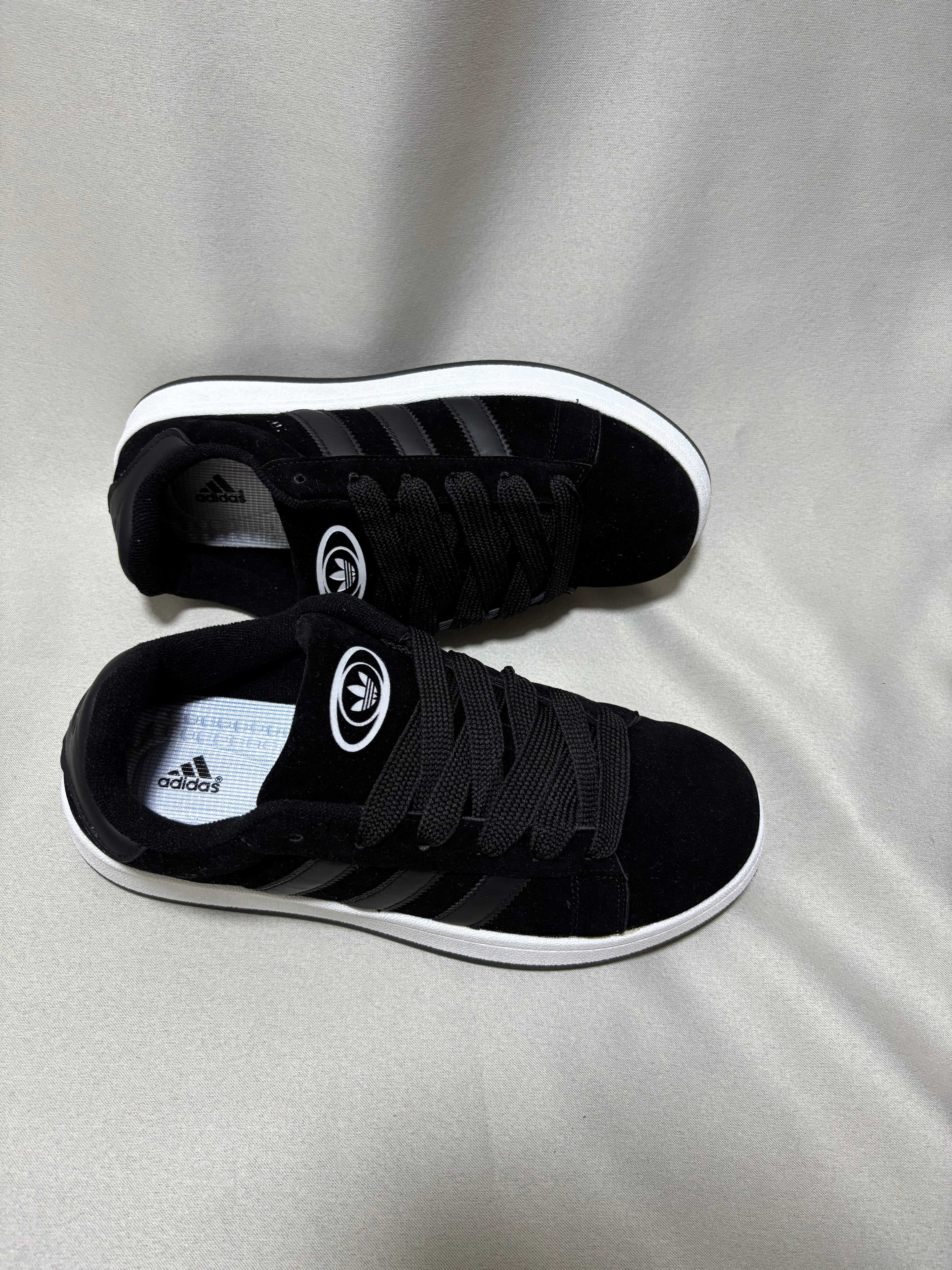 Adidas campus