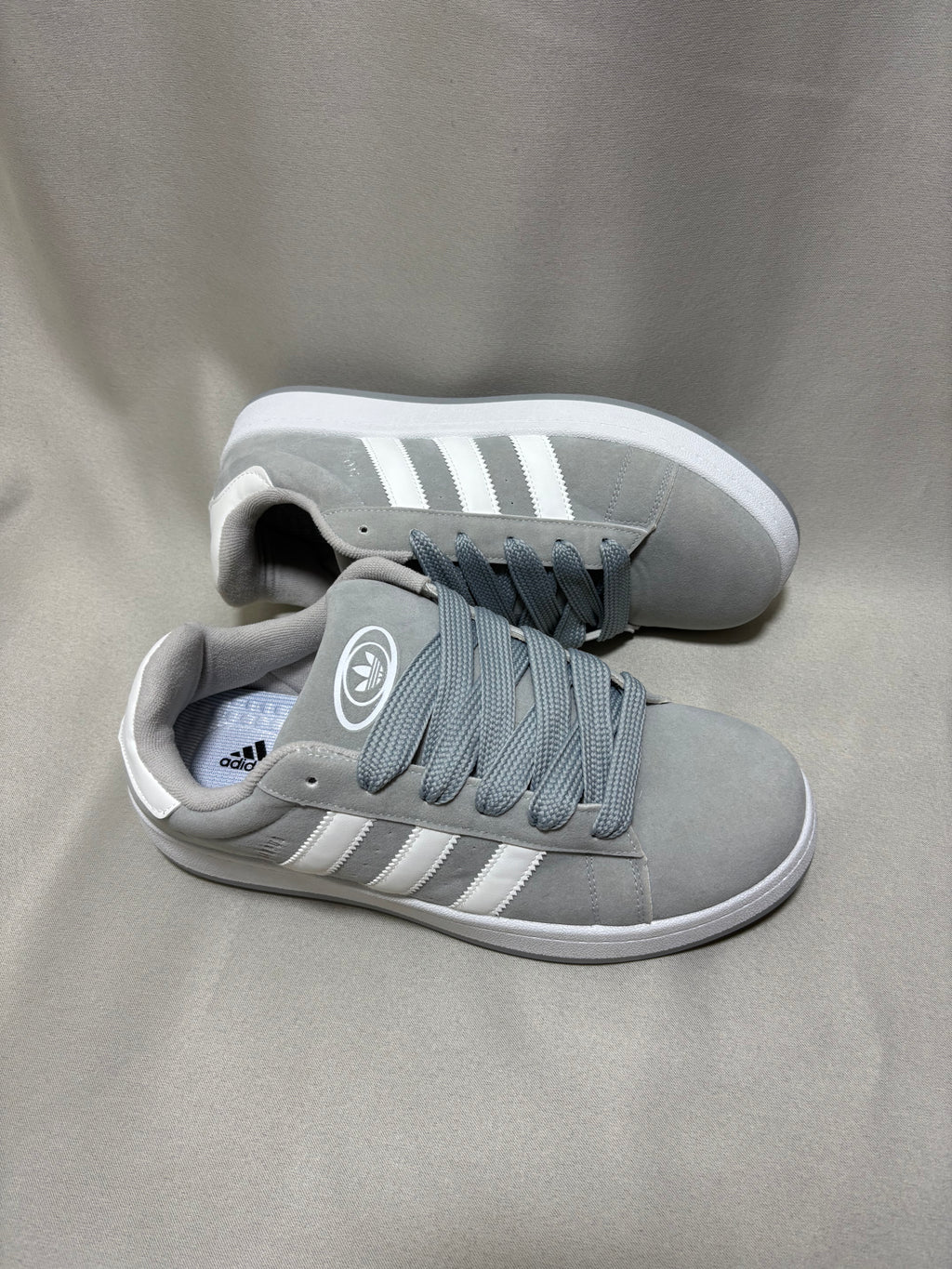 Adidas campus